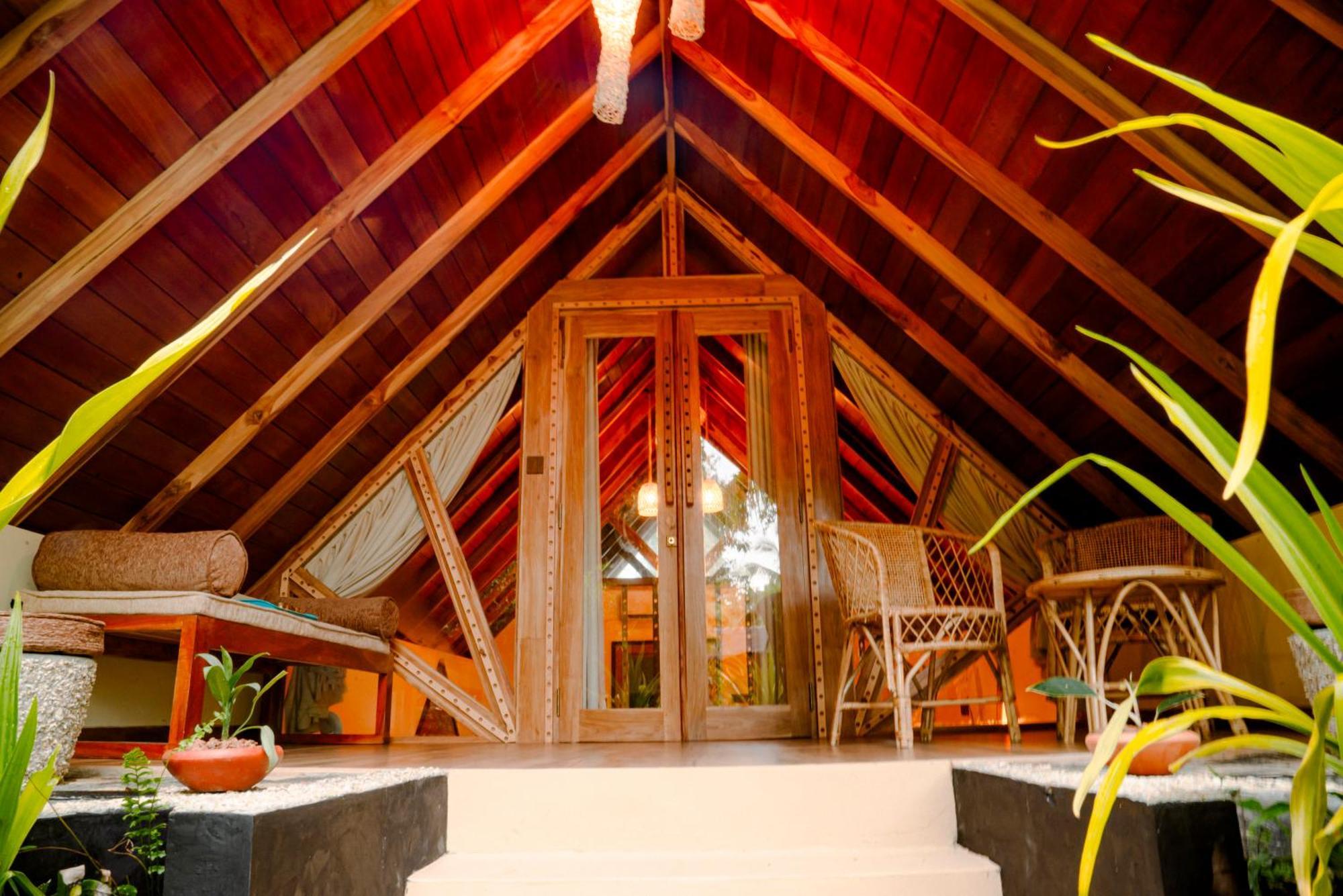 The Triangle Tangalle Exterior foto